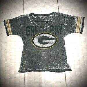 NFL Team Apparel Ladies Green Bay Packers Overside Tee. Size Medium